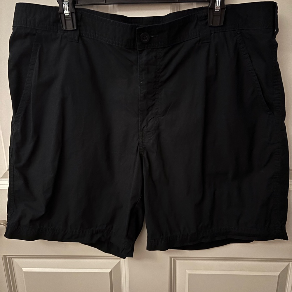 Columbia Men's Dark Blue Flat Front Shorts EUC 38 Casual Preppy Lightweight